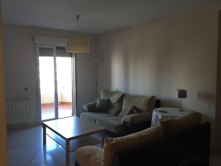Ferienwohnung Amplio Piso En Nervion, Excelente Zona De La Ciudad. Sevilla Exterior foto