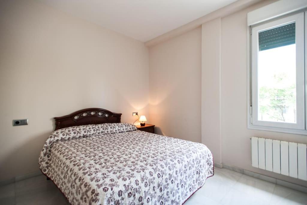 Ferienwohnung Amplio Piso En Nervion, Excelente Zona De La Ciudad. Sevilla Exterior foto